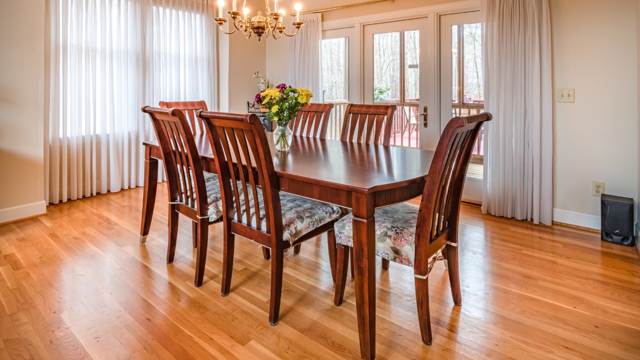 Wood Polish service example